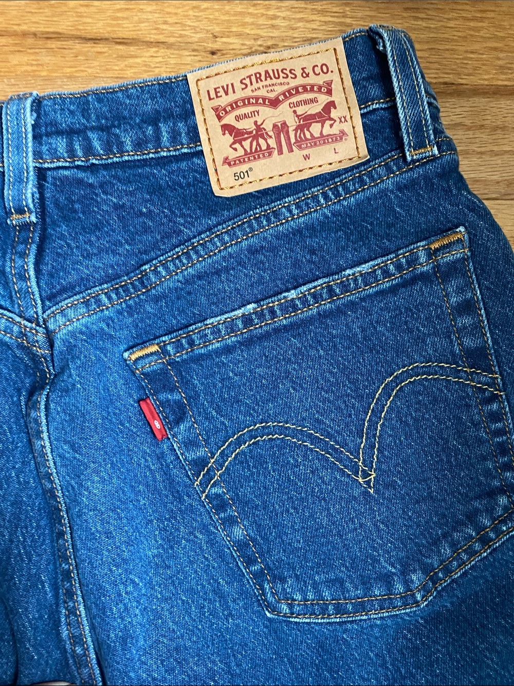 Levi's Women's Blue Straight Leg Jeans with Red Tab